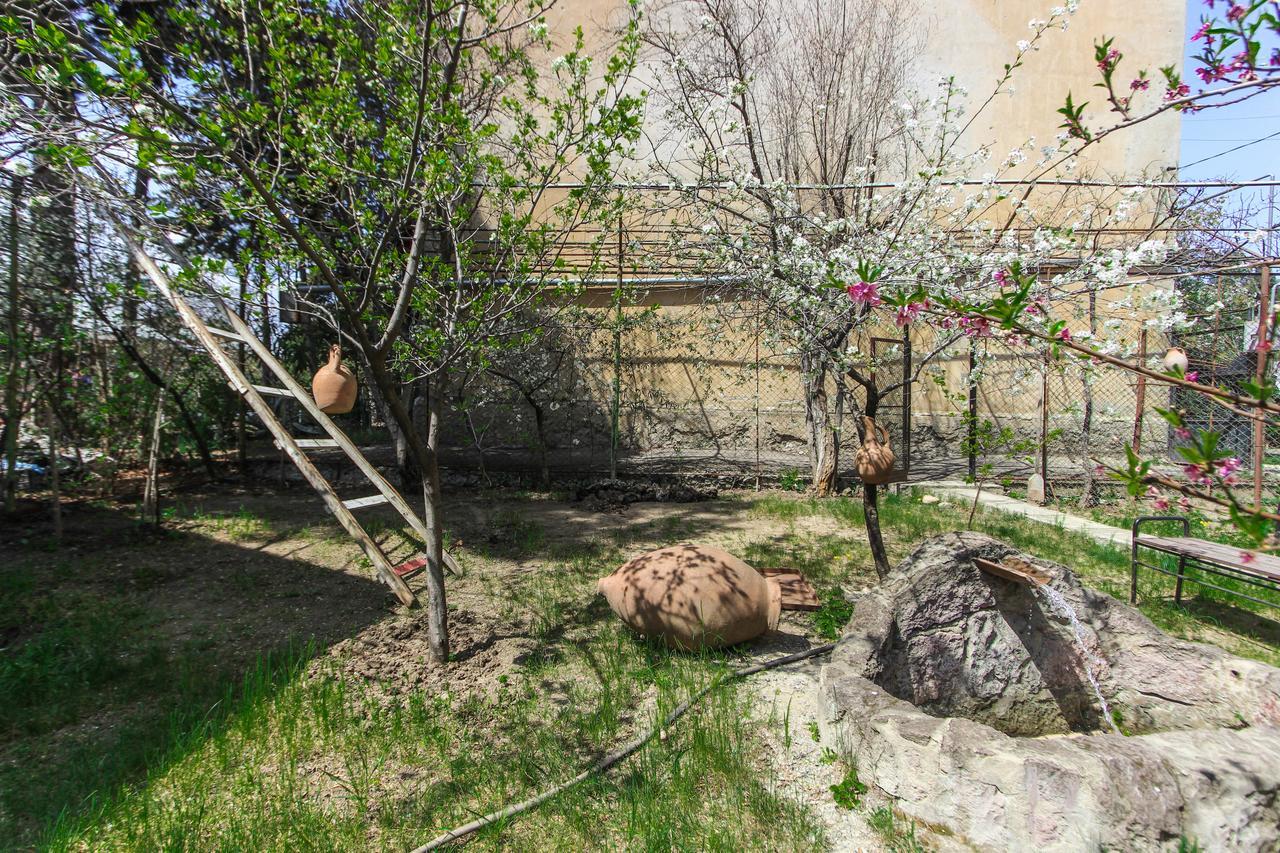 Apartment Gardens 44 Tbilissi Extérieur photo